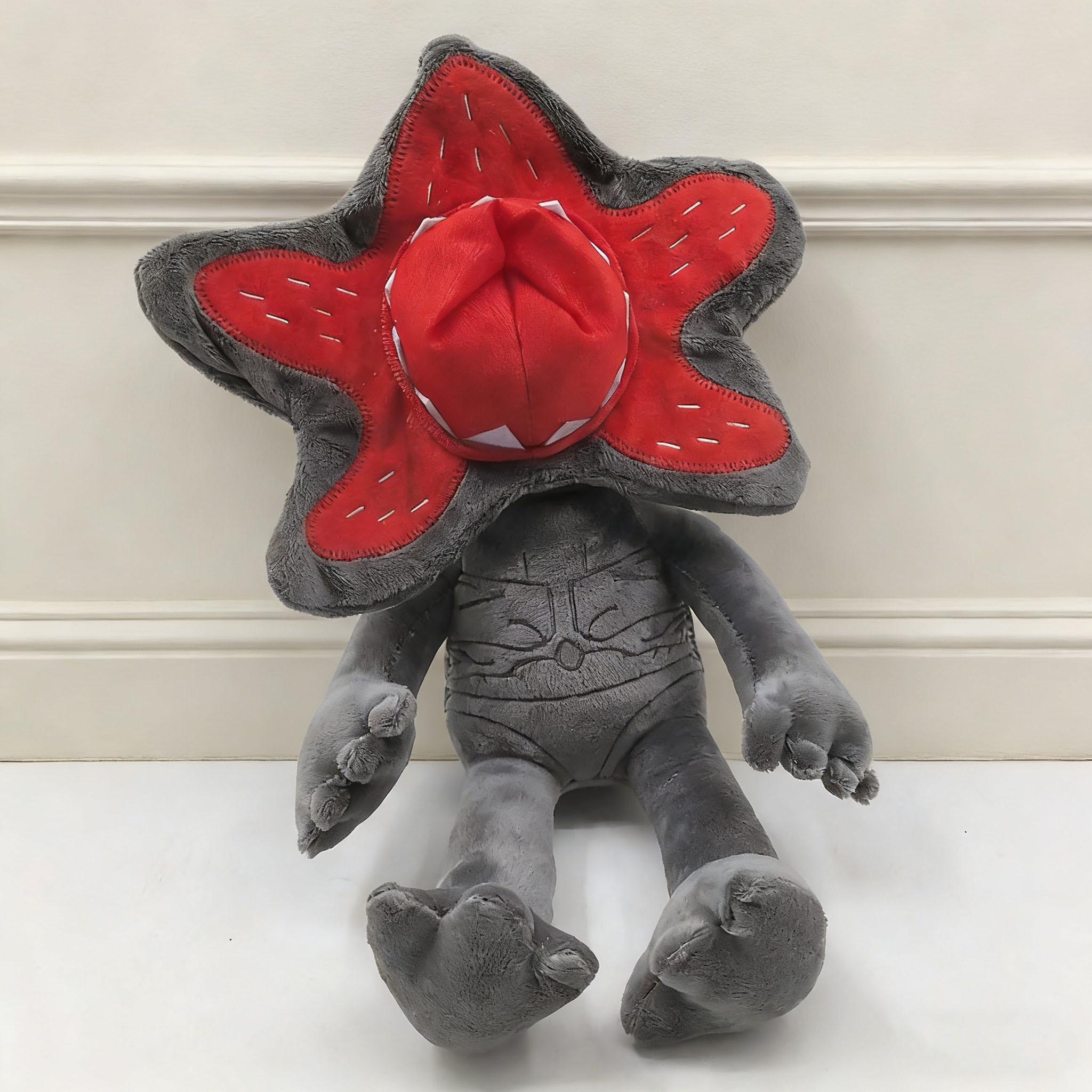 Schattig Demogorgon knuffeldie - Party Games Easter recensie en prijs