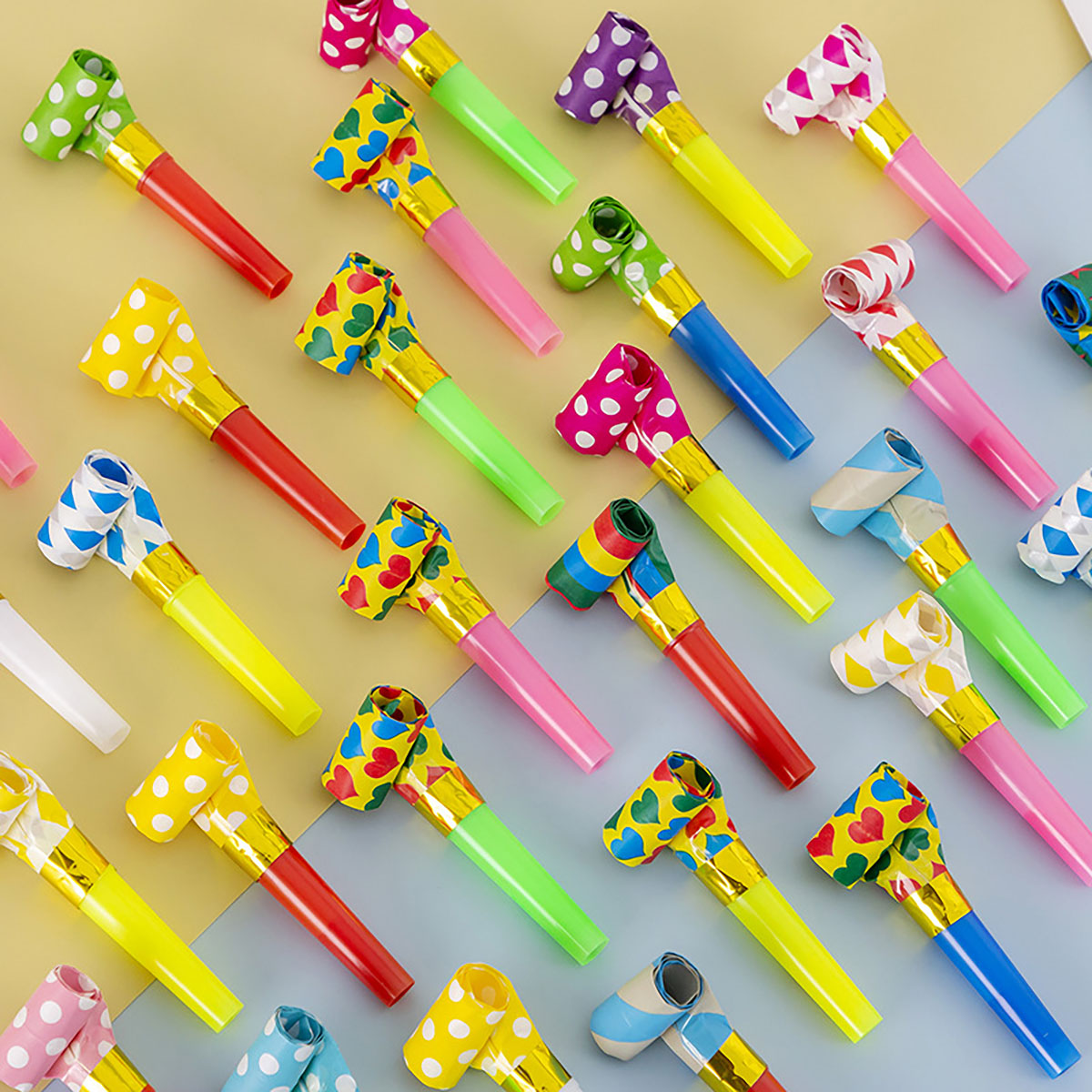30PCS Kleurrijke Fluitjes Spee - Party Games Easter recensie en prijs